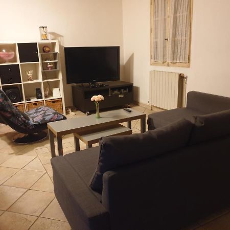 Grande Maison Avec 5 Chambres Et Jardin Avignone Esterno foto