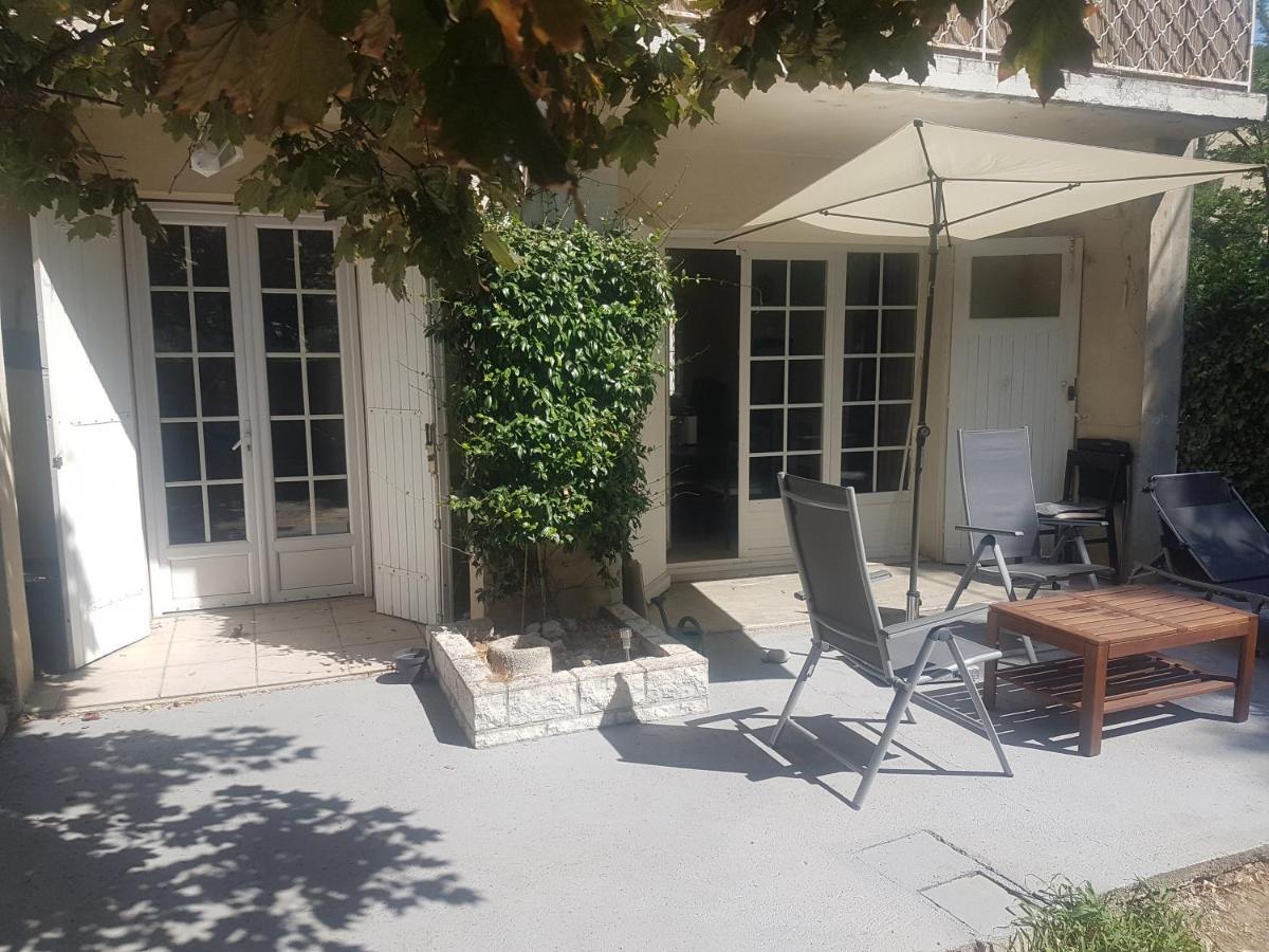Grande Maison Avec 5 Chambres Et Jardin Avignone Esterno foto