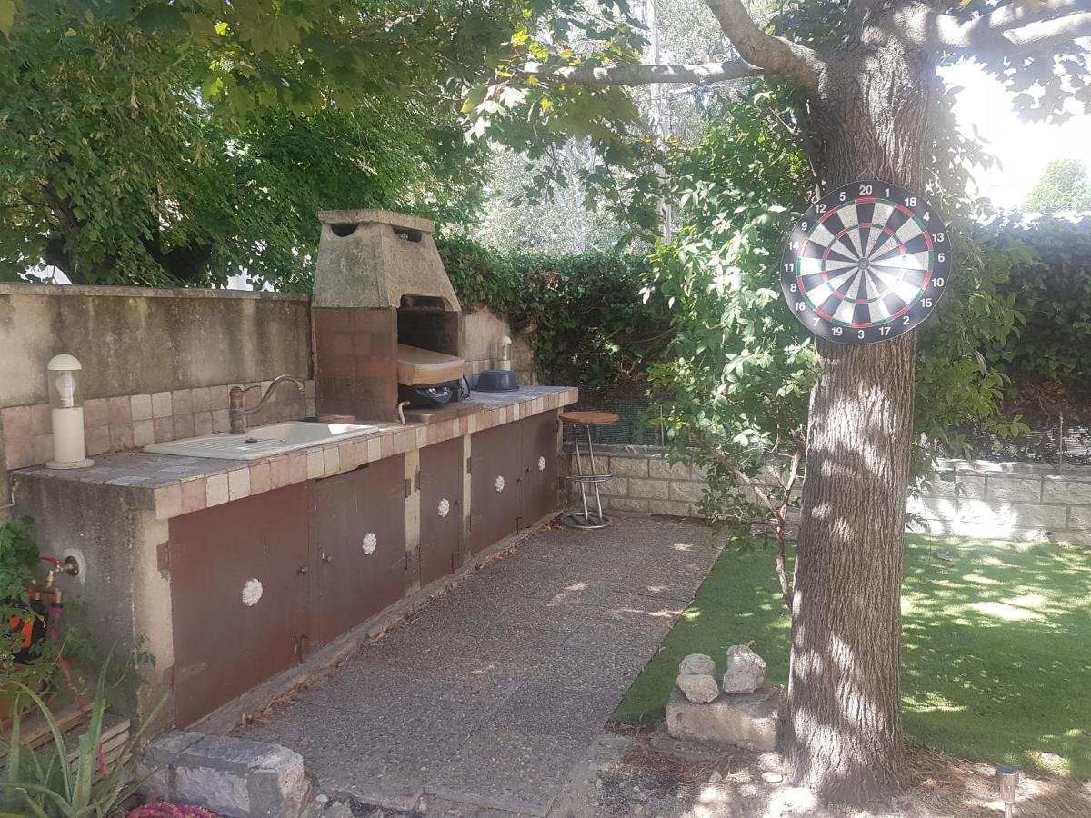 Grande Maison Avec 5 Chambres Et Jardin Avignone Esterno foto