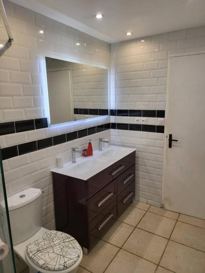Grande Maison Avec 5 Chambres Et Jardin Avignone Esterno foto