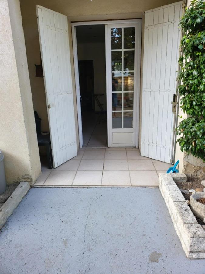 Grande Maison Avec 5 Chambres Et Jardin Avignone Esterno foto
