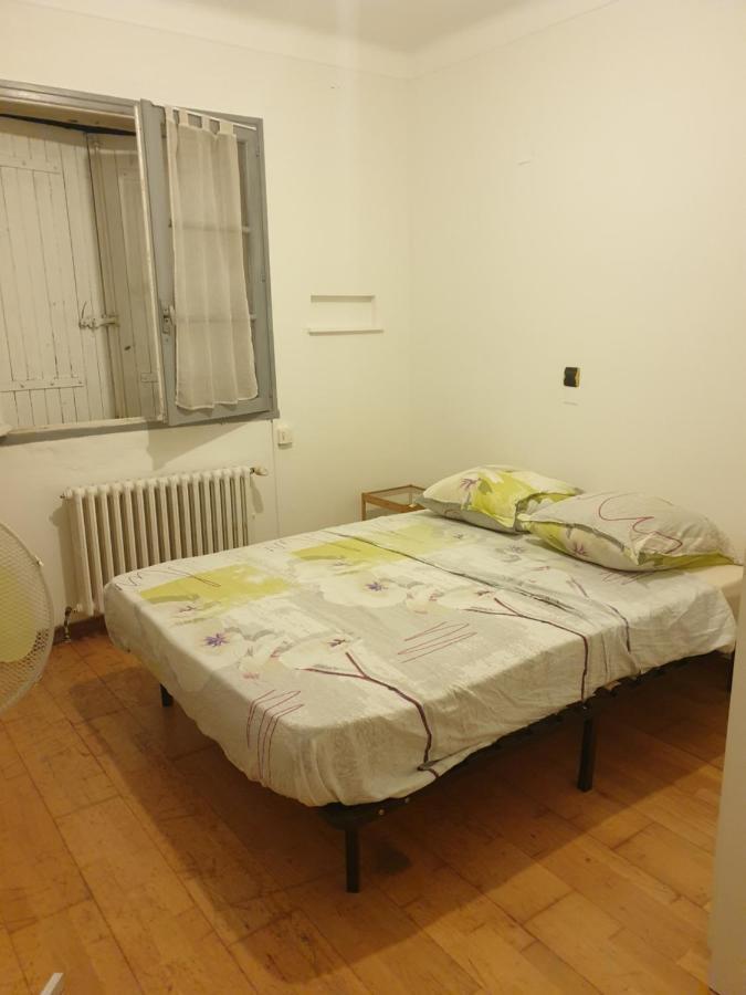 Grande Maison Avec 5 Chambres Et Jardin Avignone Esterno foto